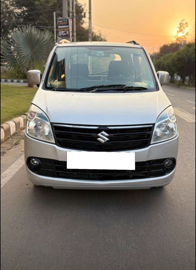 Second-hand 2011 Maruti Suzuki Wagon R AX BSIV for sale in Chandigarh