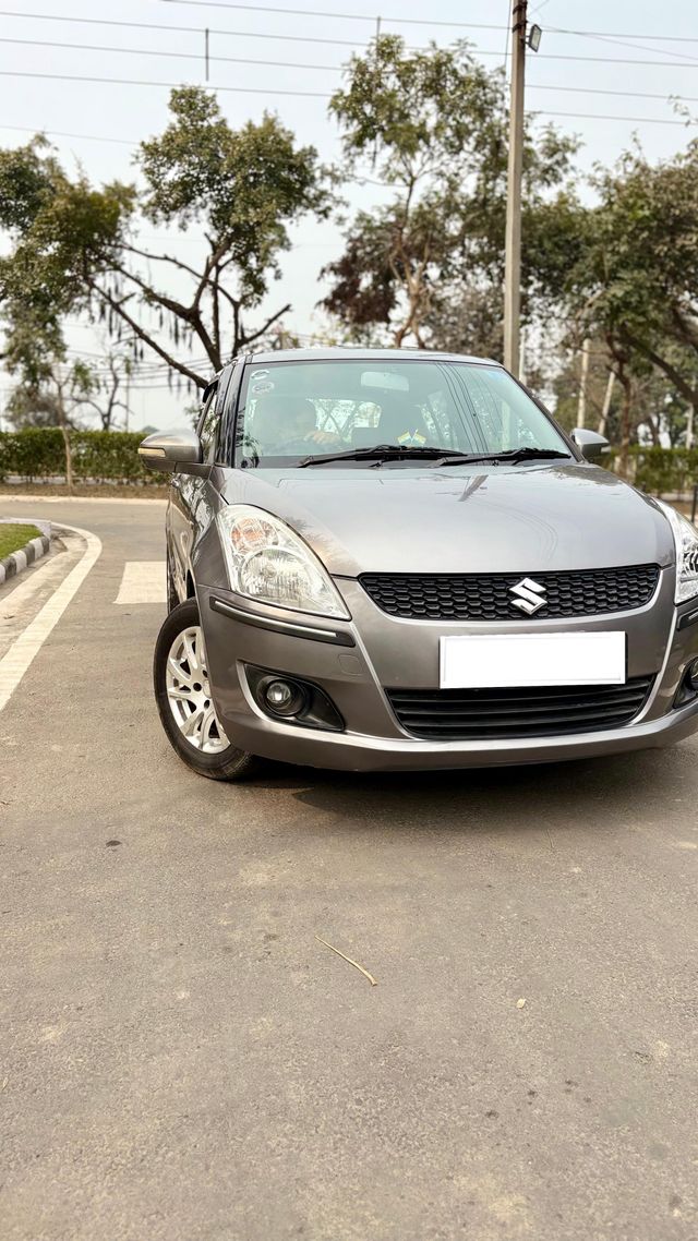 Maruti Suzuki Swift ZXI Second-hand 2013 Maruti Suzuki Swift ZXI for sale in Chandigarh