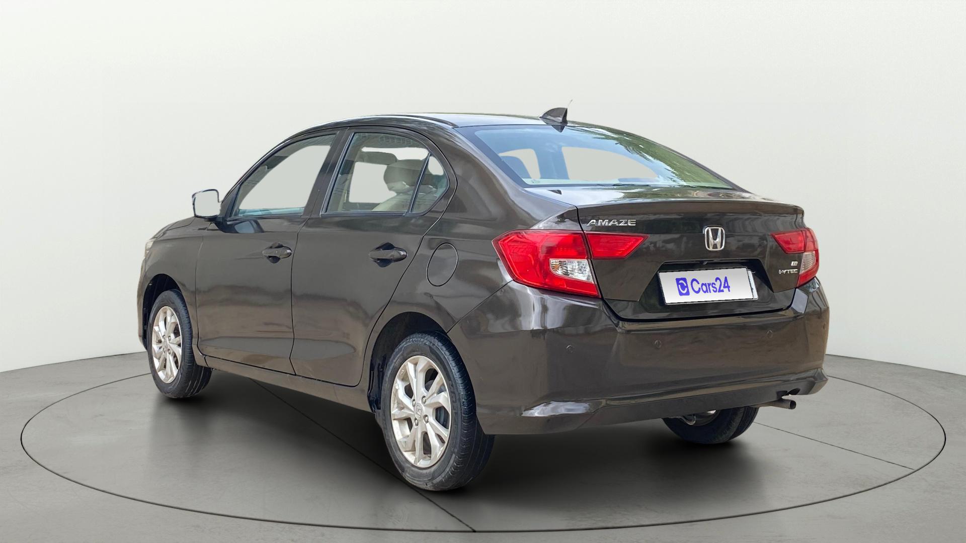 Buy Used Honda Amaze VX Opt Petrol BSIV of 2020 model @ 4,91,747 INR in ...