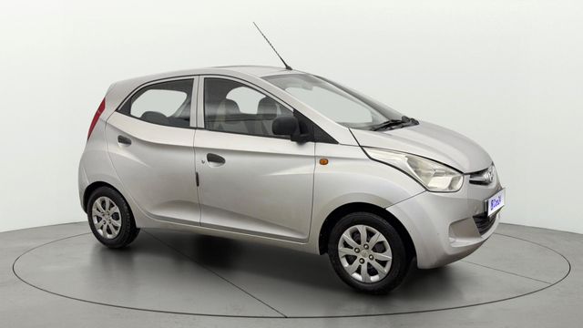 Hyundai EON Magna Plus Second-hand 2015 Hyundai EON Magna Plus for sale in New Delhi