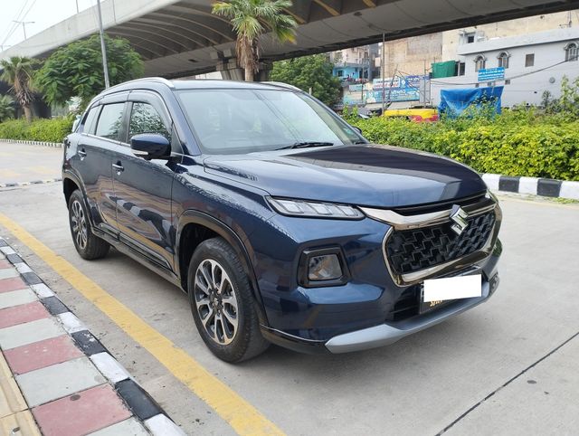 Second-hand 2024 Maruti Suzuki Grand Vitara Alpha Plus Hybrid CVT for sale in New Delhi