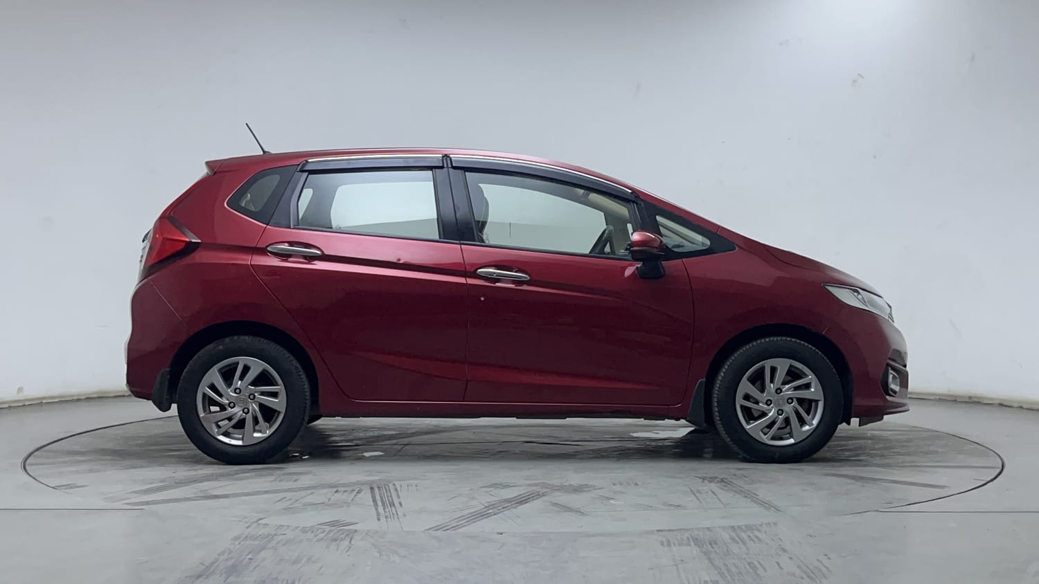 Buy Used Honda Jazz ZX of 2021 model @ 7,22,000 INR in Hyderabad