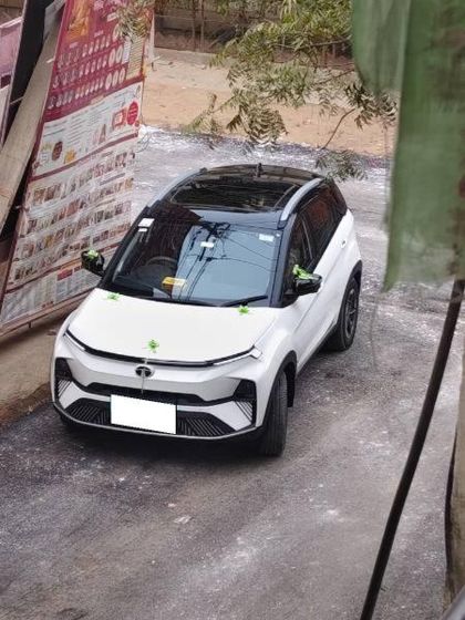 Tata Nexon EV Empowered Plus 45