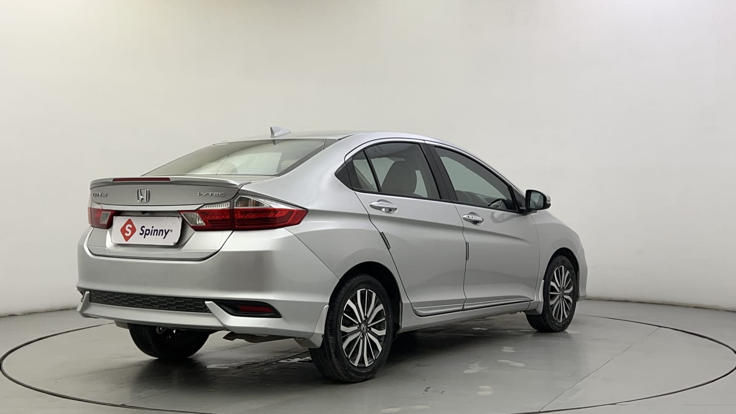 Buy Used Honda City ZX CVT of 2017 model @ 5,79,000 INR in
