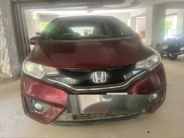 Second-hand 2015 Honda Jazz 1.2 V i VTEC for sale in New Delhi