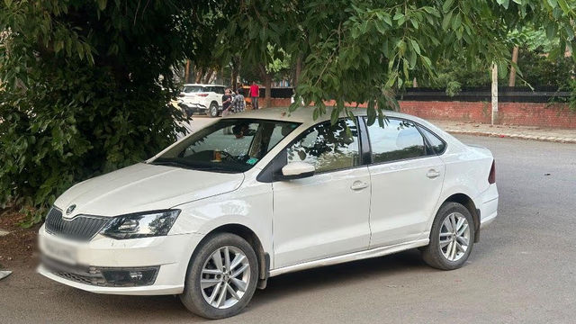 Skoda Rapid 1.6 MPI Style BSIV Second-hand 2019 Skoda Rapid 1.6 MPI Style BSIV for sale in Chandigarh