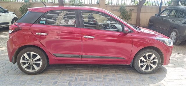 Hyundai i20 Sportz 1.2 Second-hand 2015 Hyundai i20 Sportz 1.2 for sale in Greater Noida