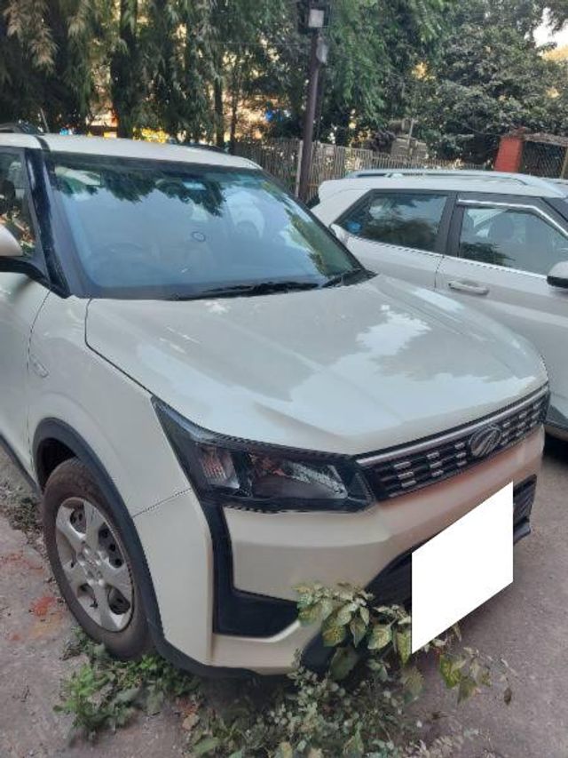 Mahindra XUV300 W6 BSVI Second-hand 2020 Mahindra XUV300 W6 BSVI for sale in Agra