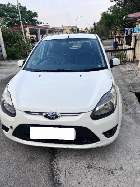 Buy Used Ford Figo Petrol ZXI of 2010 model @ 75,000 INR in Bareilly ...