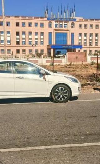 1 Used Hyundai Verna in Karauli
