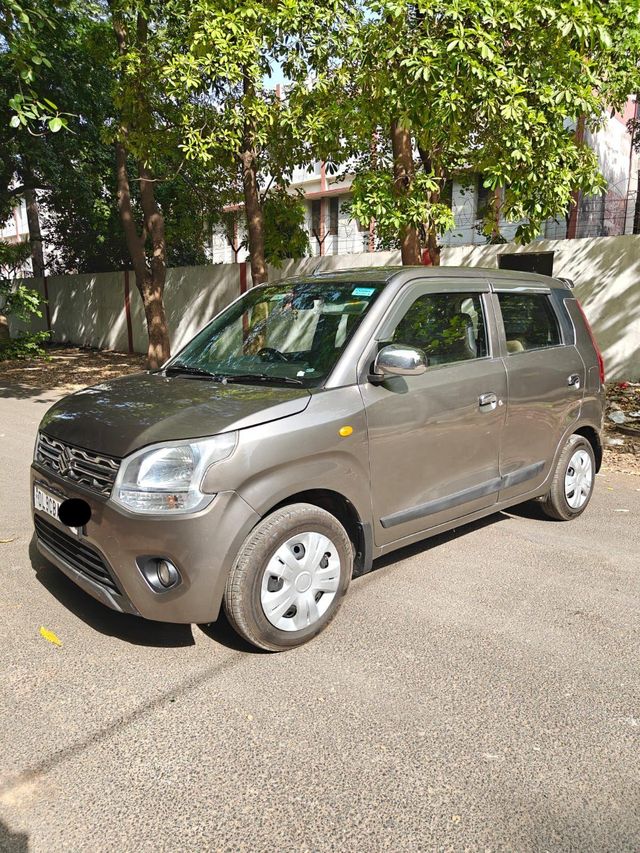 Second-hand 2022 Maruti Suzuki Wagon R CNG LXI for sale in New Delhi