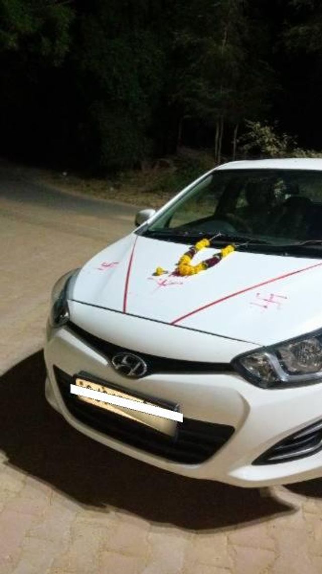 Hyundai i20 new Sportz AT 1.4 Second-hand 2013 Hyundai i20 new Sportz AT 1.4 for sale in Kheda