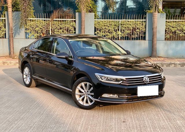 Volkswagen Passat 2.0 TDI AT Highline Second-hand 2018 Volkswagen Passat 2.0 TDI AT Highline for sale in Pune