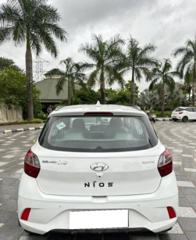 Hyundai Grand i10 Sportz Second-hand 2020 Hyundai Grand i10 Sportz for sale in Titwala