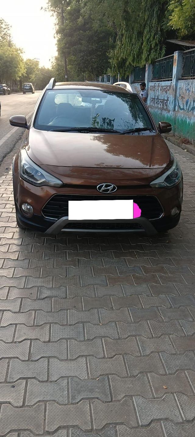 Hyundai i20 Asta 1.4 CRDi Second-hand 2016 Hyundai i20 Asta 1.4 CRDi for sale in Agra
