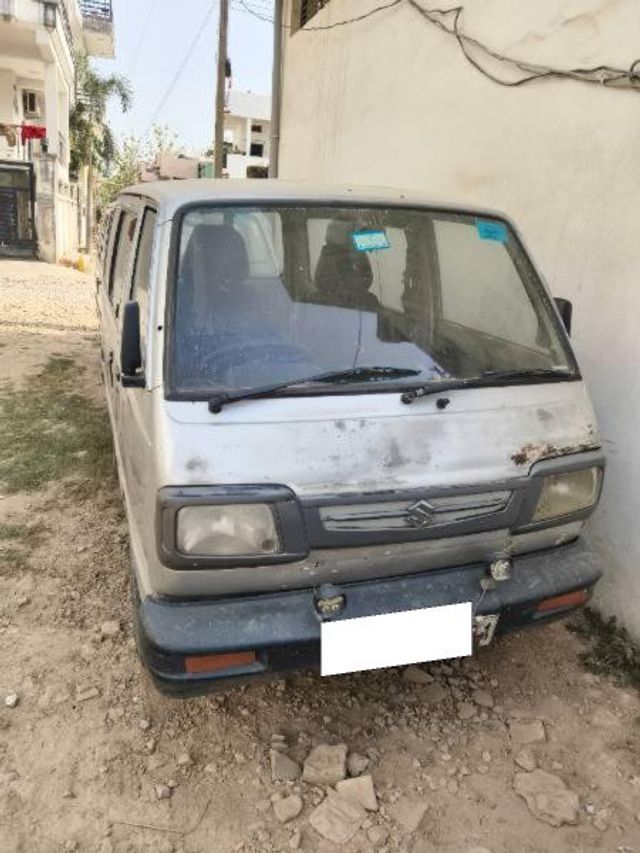 Maruti Suzuki Omni LPG STD BSIV Second-hand 2011 Maruti Suzuki Omni LPG STD BSIV for sale in Varanasi