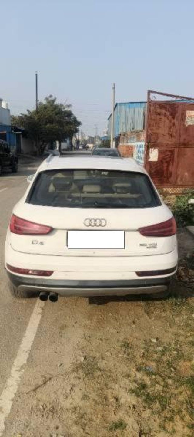 Second-hand 2017 Audi Q3 35 TDI Quattro Premium Plus for sale in Greater Noida