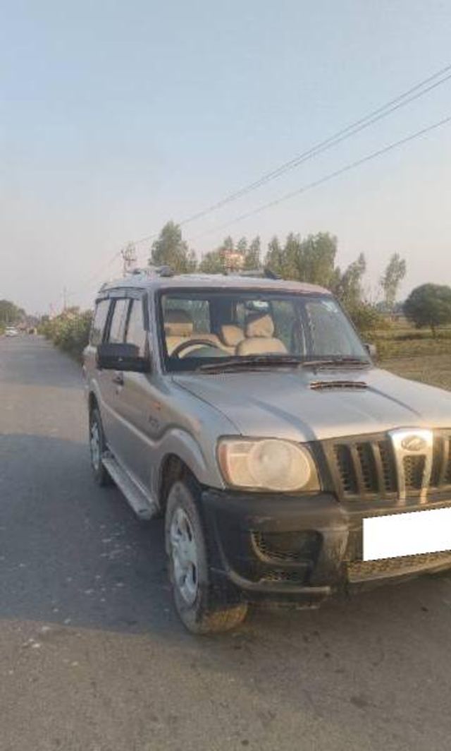 Mahindra Scorpio EX Second-hand 2010 Mahindra Scorpio EX for sale in Balrampur