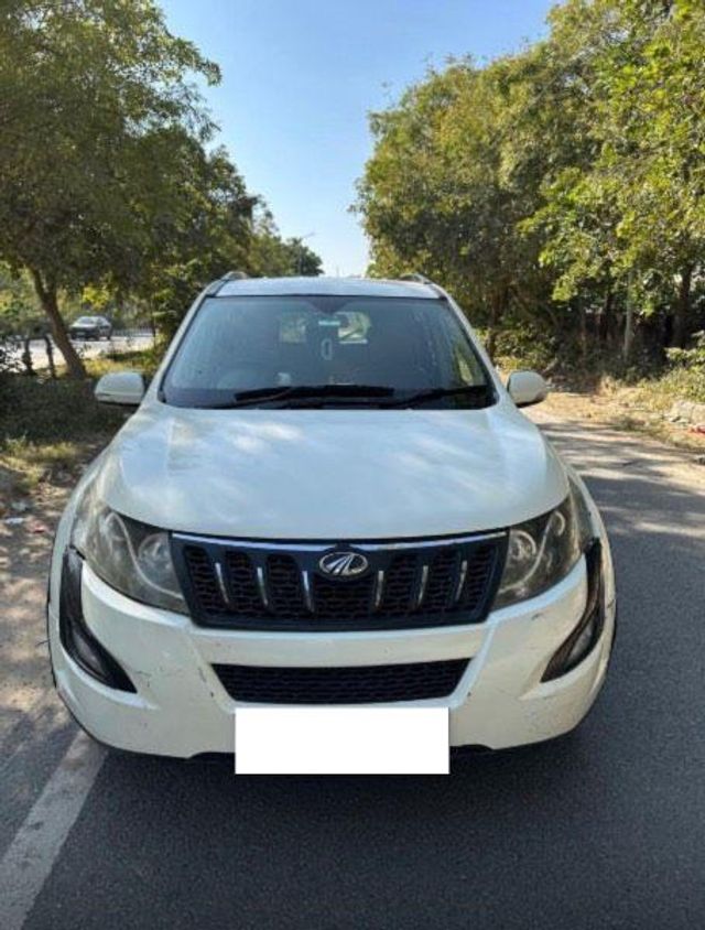 Mahindra XUV500 R W10 FWD Second-hand 2015 Mahindra XUV500 R W10 FWD for sale in Jaipur
