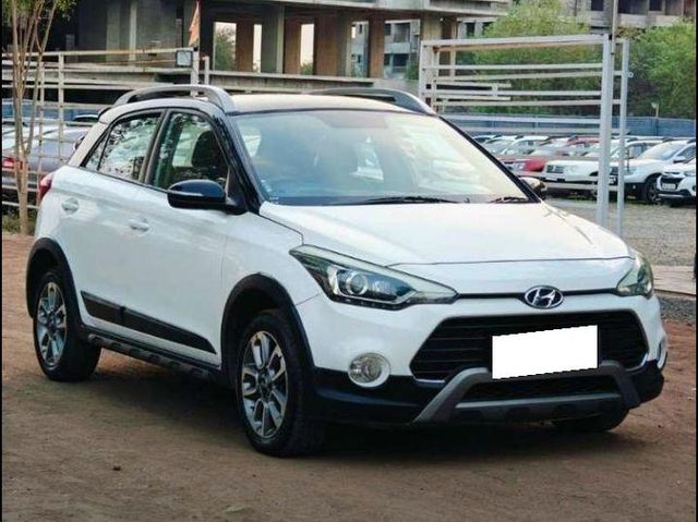 Hyundai i20 Active 1.2 S Second-hand 2015 Hyundai i20 Active 1.2 S for sale in Nashik