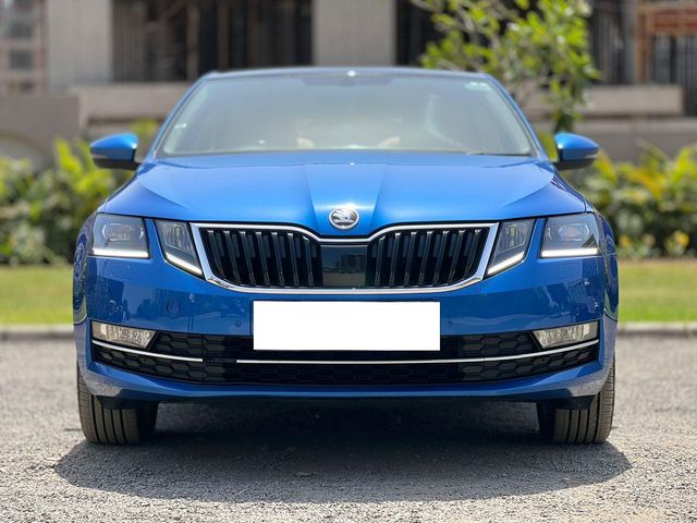 Skoda Octavia 2.0 TDI AT L K Second-hand 2017 Skoda Octavia 2.0 TDI AT L K for sale in Surat