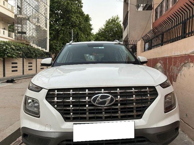 Hyundai Venue S BSIV Second-hand 2019 Hyundai Venue S BSIV for sale in Kanpur