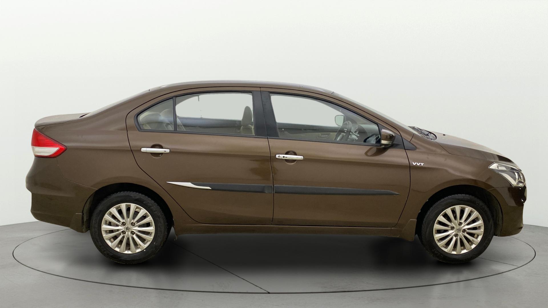 Buy Used Maruti Ciaz ZXi of 2015 model @ 3,36,232 INR in Thane