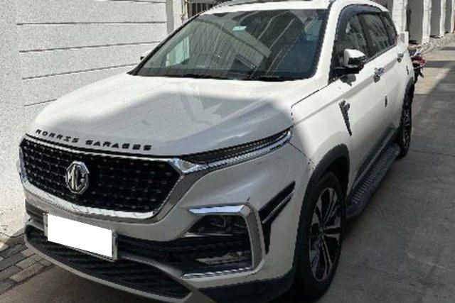 MG Hector Sharp Diesel MT BSIV Second-hand 2021 MG Hector Sharp Diesel MT BSIV for sale in Surat