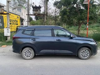Used Kia Carens Prestige BSVI