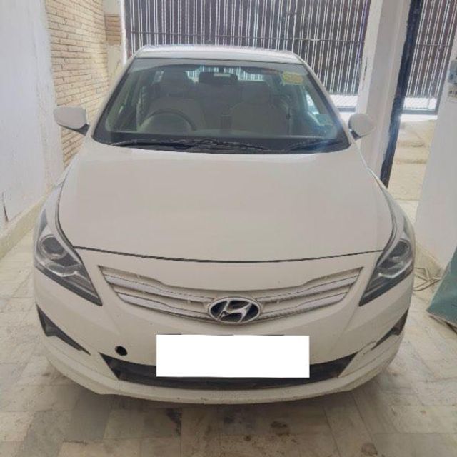 Hyundai Verna 1.6 CRDi AT S Second-hand 2016 Hyundai Verna 1.6 CRDi AT S for sale in New Delhi