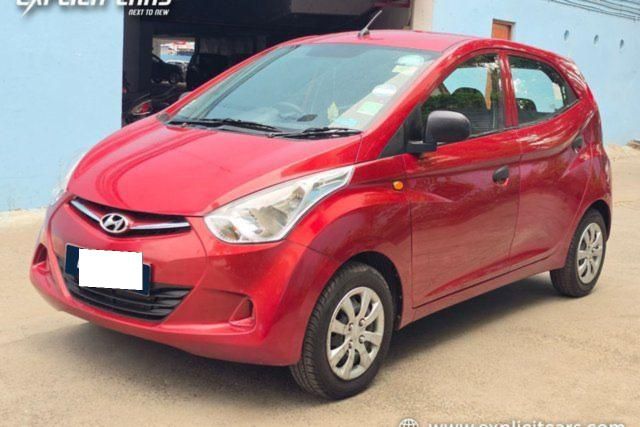 Hyundai EON Magna Plus Second-hand 2012 Hyundai EON Magna Plus for sale in Kolkata