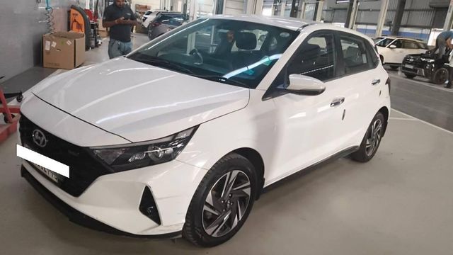 Hyundai i20 Asta Opt Turbo DCT BSVI Second-hand 2021 Hyundai i20 Asta Opt Turbo DCT BSVI for sale in Ahmedabad