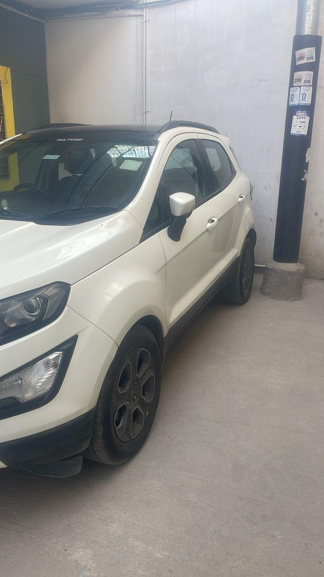 Ford Ecosport 1.5 Diesel Titanium Second-hand 2021 Ford Ecosport 1.5 Diesel Titanium for sale in Greater Noida