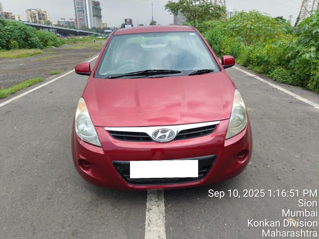 Hyundai i20 1.2 Magna Second-hand 2010 Hyundai i20 1.2 Magna for sale in Mumbai