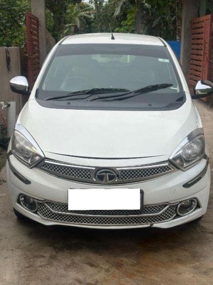 8 Used Tata Tiago