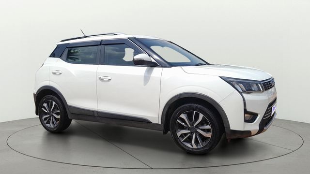 Second-hand 2019 Mahindra XUV300 W8 Option BSVI for sale in Bangalore