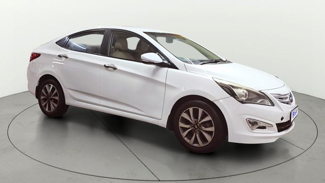 Hyundai Verna 1.6 CRDi S Option Second-hand 2015 Hyundai Verna 1.6 CRDi S Option for sale in Surat