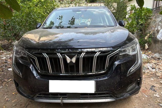 Second-hand 2025 Mahindra XUV700 AX7 7Str Diesel for sale in Hyderabad