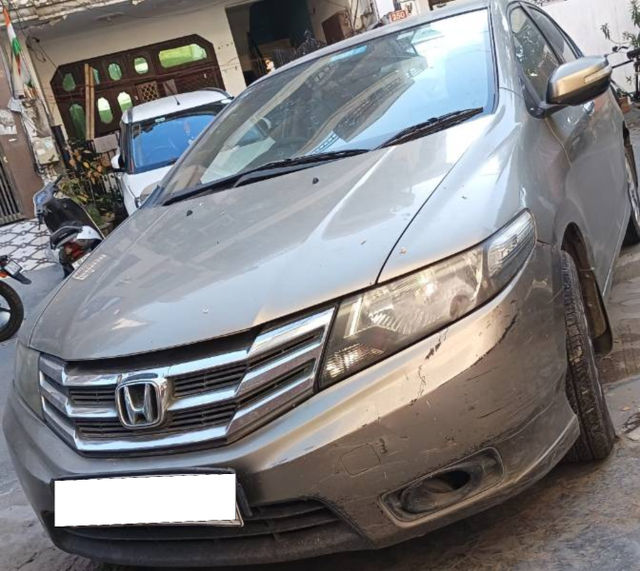 Second-hand 2013 Honda City V MT for sale in Ghaziabad
