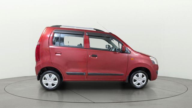 Maruti Suzuki Wagon R AMT VXI Option Second-hand 2017 Maruti Suzuki Wagon R AMT VXI Option for sale in Greater Noida
