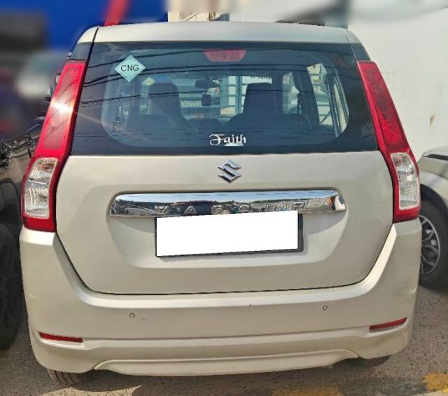Second-hand 2023 Maruti Suzuki Wagon R VXI CNG for sale in Noida