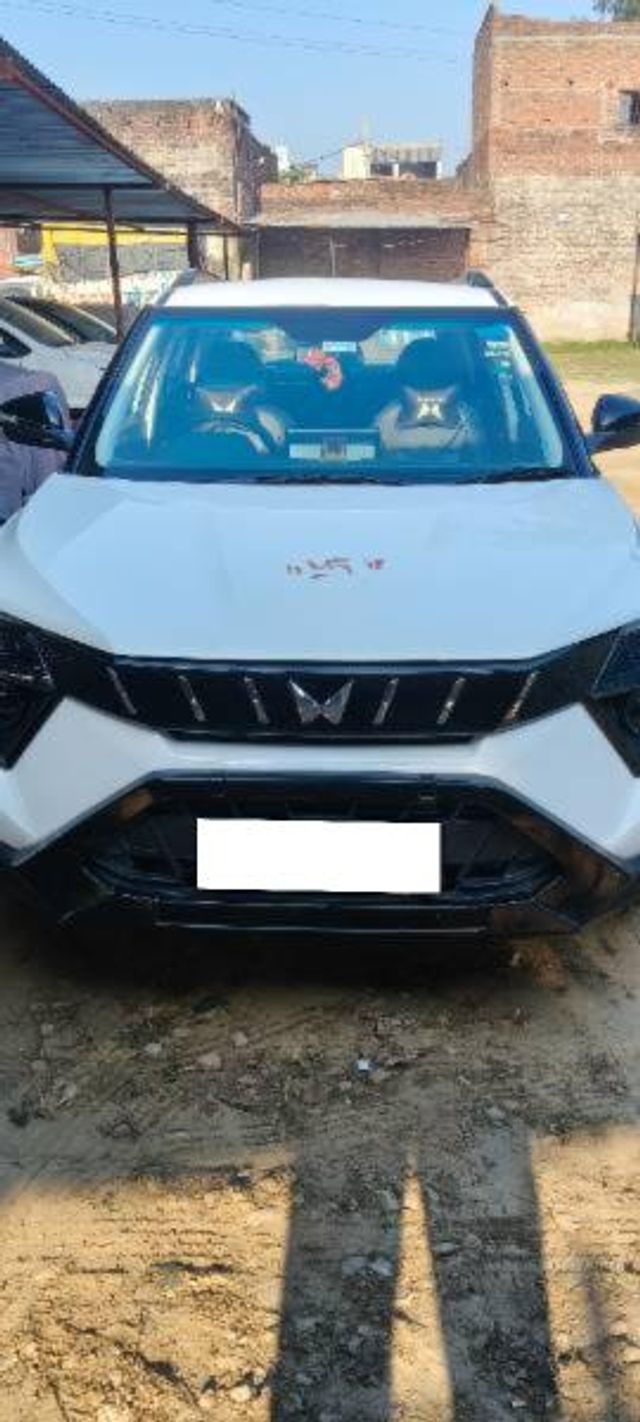 Second-hand 2025 Mahindra XUV 3XO AX5 for sale in Mainpuri