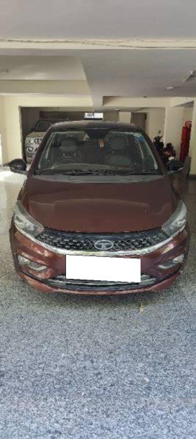 Second-hand 2022 Tata Tigor XZ Plus CNG BSVI for sale in New Delhi