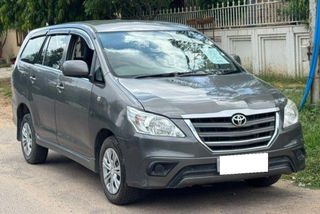 Used 2.5 G (Diesel) 7 Seater