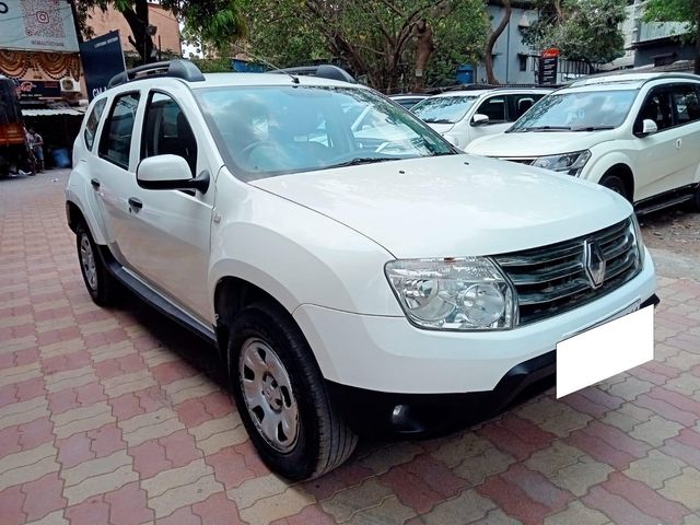 Renault Duster Petrol RxL Second-hand 2014 Renault Duster Petrol RxL for sale in Thane