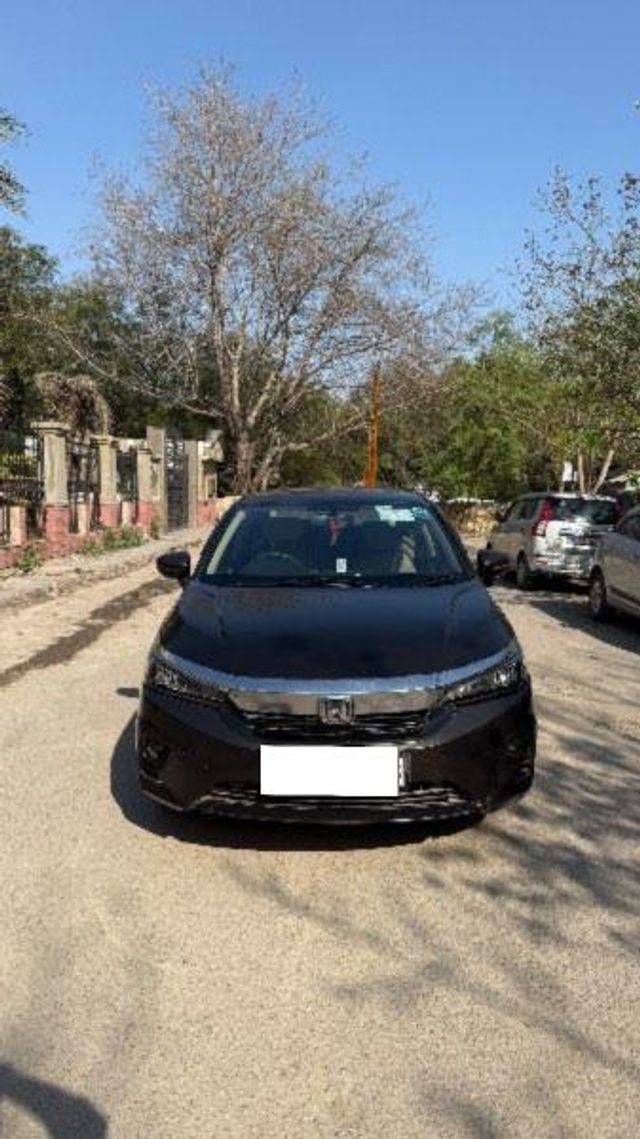 Second-hand 2021 Honda City ZX MT for sale in New Delhi