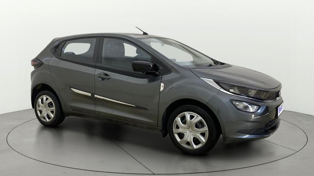 Second-hand 2022 Tata Altroz XT Diesel BSVI for sale in Ahmedabad