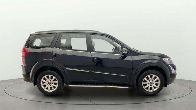 Mahindra XUV500 W10 AWD Second-hand 2016 Mahindra XUV500 W10 AWD for sale in Kochi