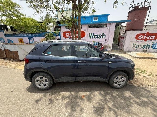 Hyundai Venue S Second-hand 2021 Hyundai Venue S for sale in Jaipur
