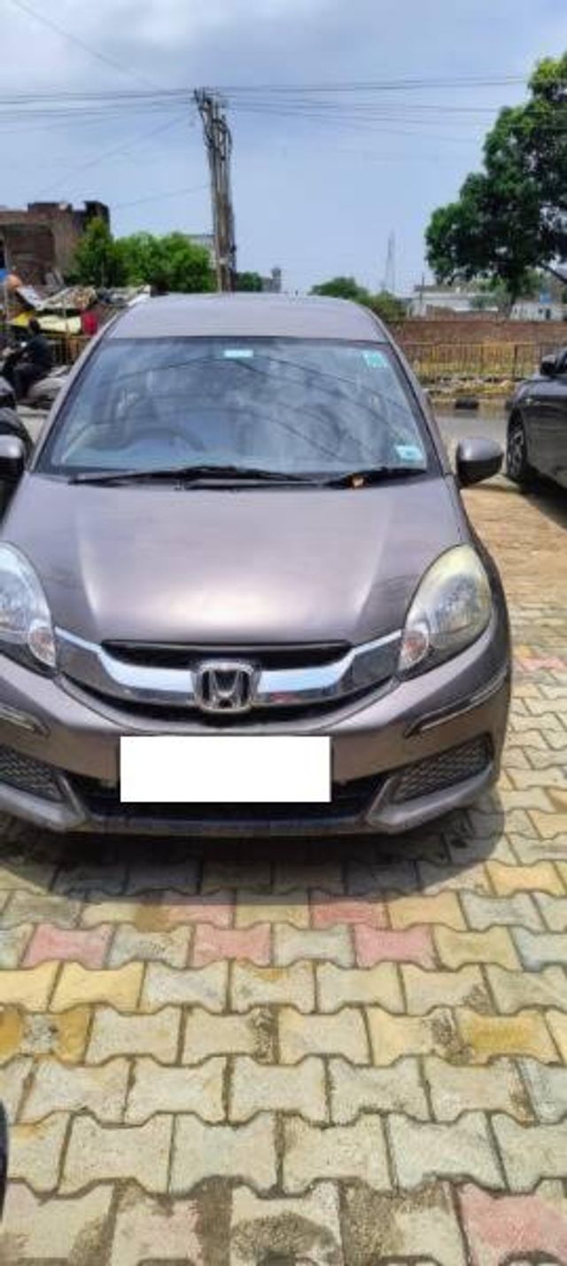 Honda Mobilio E i-DTEC Second-hand 2015 Honda Mobilio E i-DTEC for sale in Kanpur